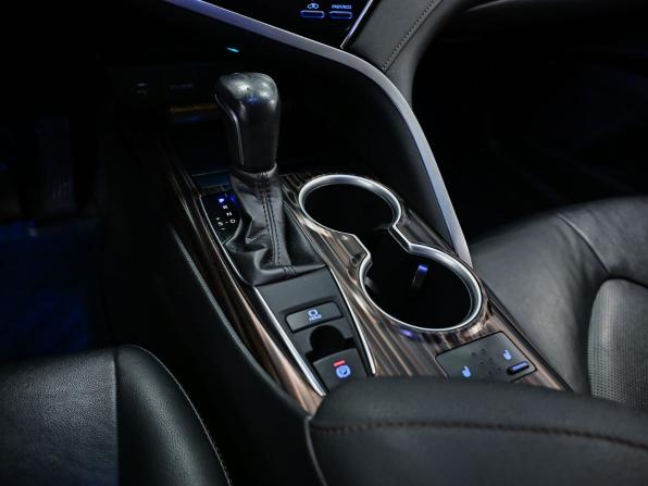 Toyota Camry VIII (XV70) с пробегом 2020 года, цена 3 200 000 рублей, 98113 км, седан, Автокод Объявления