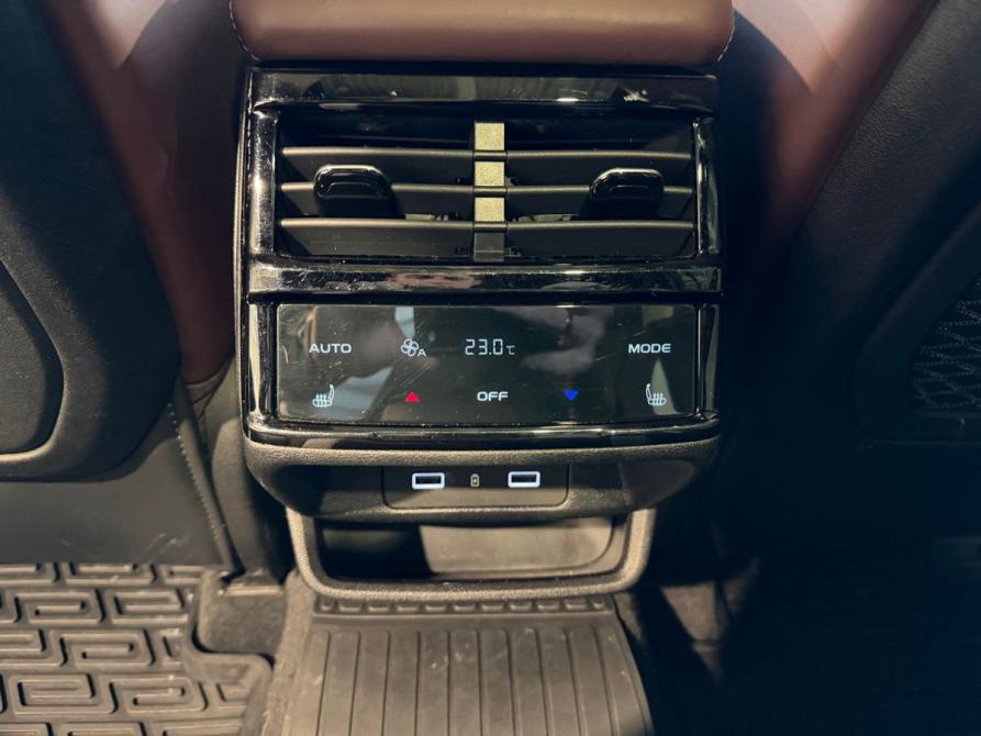 Geely Monjaro I Москва  - изображение 30