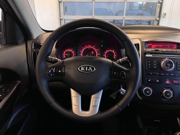 Kia Ceed I Рестайлинг с пробегом 2011 года, цена 565 000 рублей, 304236 км, универсал, Автокод Объявления