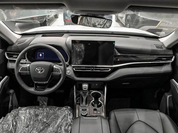 Toyota Highlander IV (XU70) с пробегом 2025 года, цена 5 350 000 рублей, 1500 км, внедорожник, Автокод Объявления