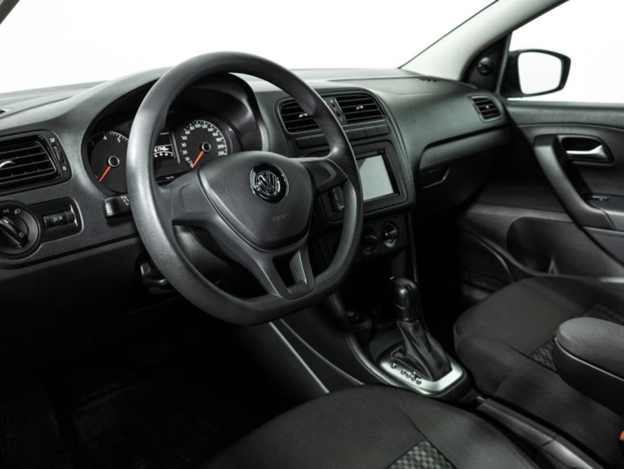 Volkswagen Polo V Рестайлинг Санкт-Петербург  - изображение 12