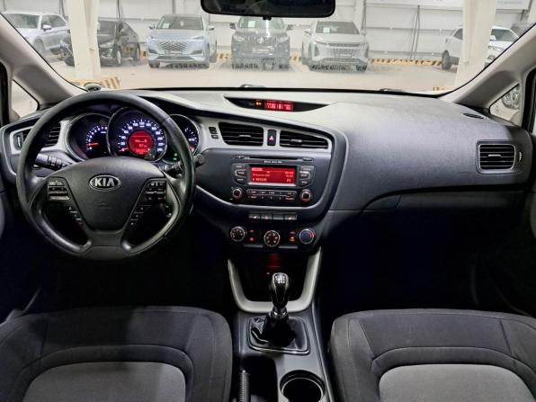 Kia Ceed II с пробегом 2014 года, цена 975 000 рублей, 143882 км, хэтчбек, Автокод Объявления