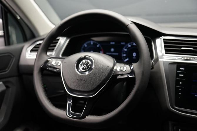 Volkswagen Tiguan II с пробегом 2017 года, цена 2 590 000 рублей, 183840 км, внедорожник, Автокод Объявления