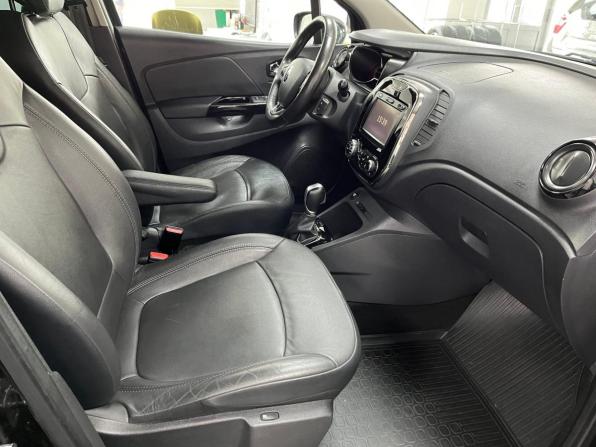 Renault Kaptur I с пробегом 2018 года, цена 1 548 000 рублей, 137000 км, внедорожник, Автокод Объявления