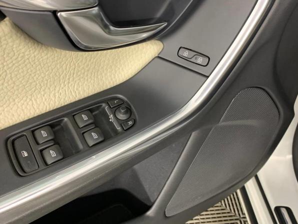 Volvo S60 II с пробегом 2011 года, цена 953 000 рублей, 203748 км, седан, Автокод Объявления