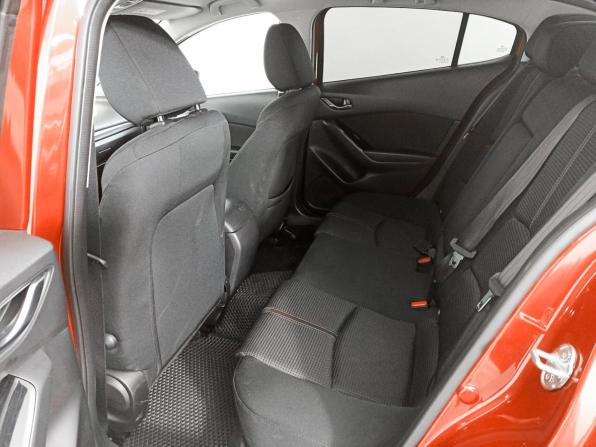Mazda 3 III (BM) Рестайлинг с пробегом 2018 года, цена 1 990 000 рублей, 110900 км, седан, Автокод Объявления
