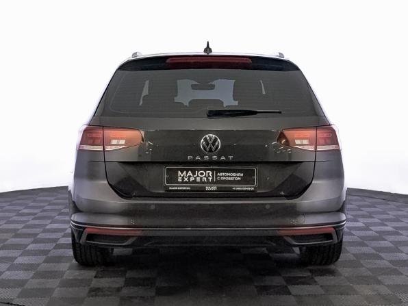 Volkswagen Passat B8 Рестайлинг с пробегом 2021 года, цена 2 450 000 рублей, 119320 км, универсал, Автокод Объявления