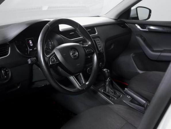 Skoda Octavia III (A7) с пробегом 2016 года, цена 1 030 000 рублей, 199680 км, лифтбек, Автокод Объявления