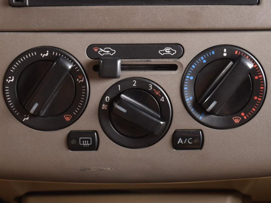 Nissan Tiida I Рестайлинг Кемерово  - изображение 16