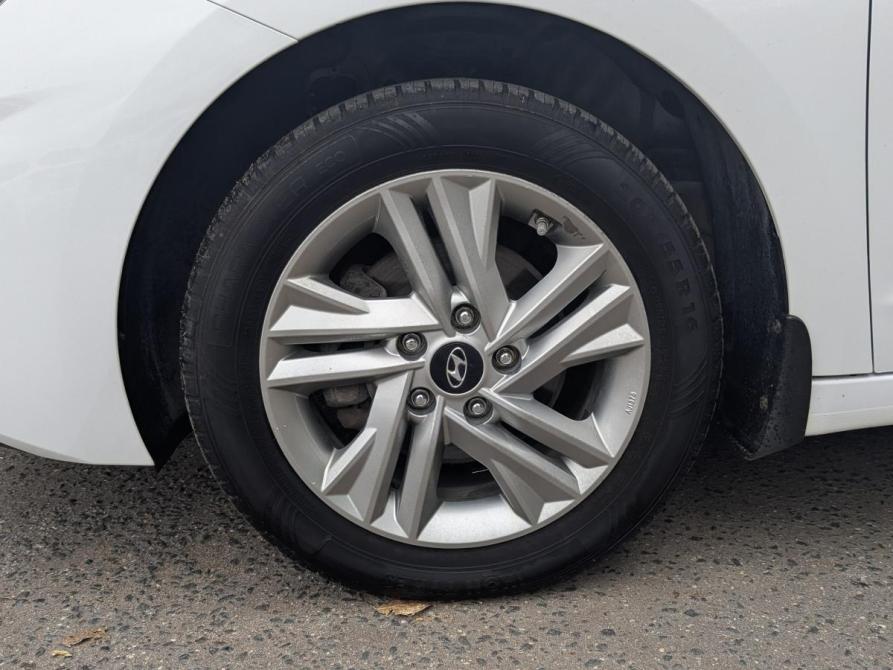Hyundai Elantra VI (AD) Рестайлинг Москва  - изображение 11