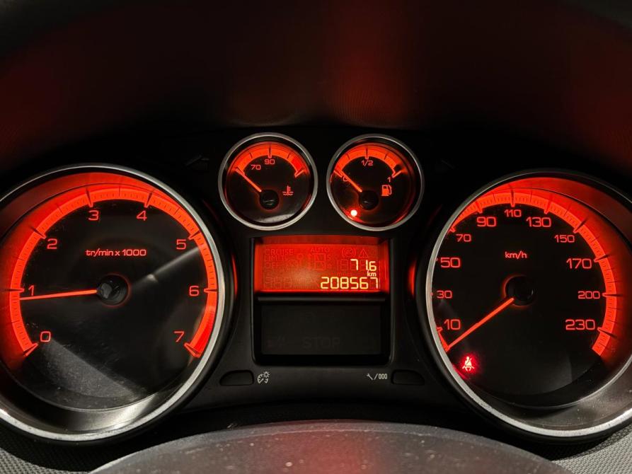 Peugeot 408 I Екатеринбург  - изображение 16