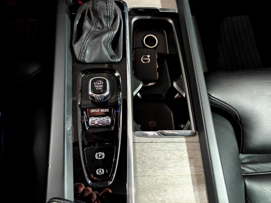 Volvo XC60 II Москва  - изображение 16