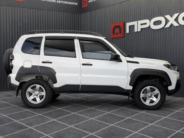 Lada (ВАЗ) Niva Travel I с пробегом 2022 года, цена 937 000 рублей, 58670 км, внедорожник, Автокод Объявления