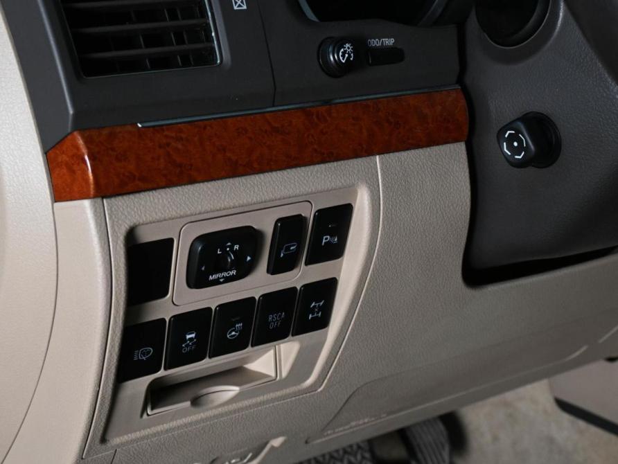 Toyota Land Cruiser 200 Series Рестайлинг 1 Ростов-на-Дону  - изображение 17