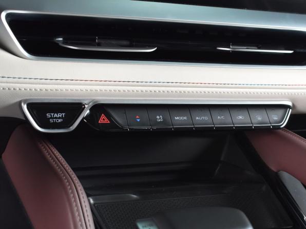 Geely Monjaro I с пробегом 2023 года, цена 3 249 999 рублей, 55423 км, внедорожник, Автокод Объявления