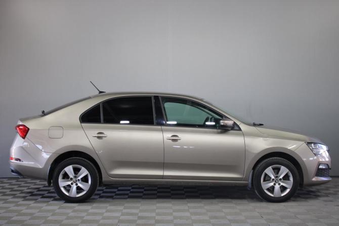 Skoda Rapid II с пробегом 2021 года, цена 1 749 000 рублей, 59284 км, лифтбек, Автокод Объявления