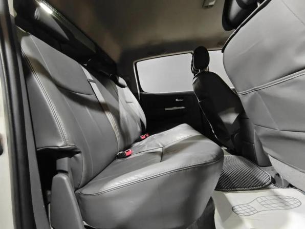 Toyota Hilux VII Рестайлинг с пробегом 2012 года, цена 1 685 000 рублей, 194815 км, пикап, Автокод Объявления