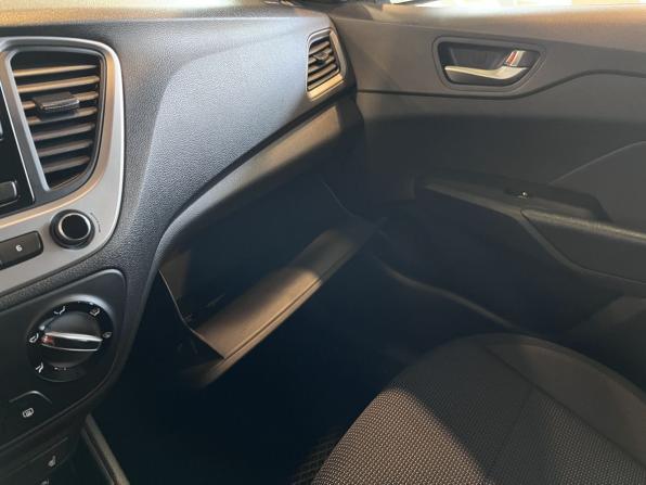 Hyundai Solaris II с пробегом 2018 года, цена 1 550 000 рублей, 79167 км, седан, Автокод Объявления