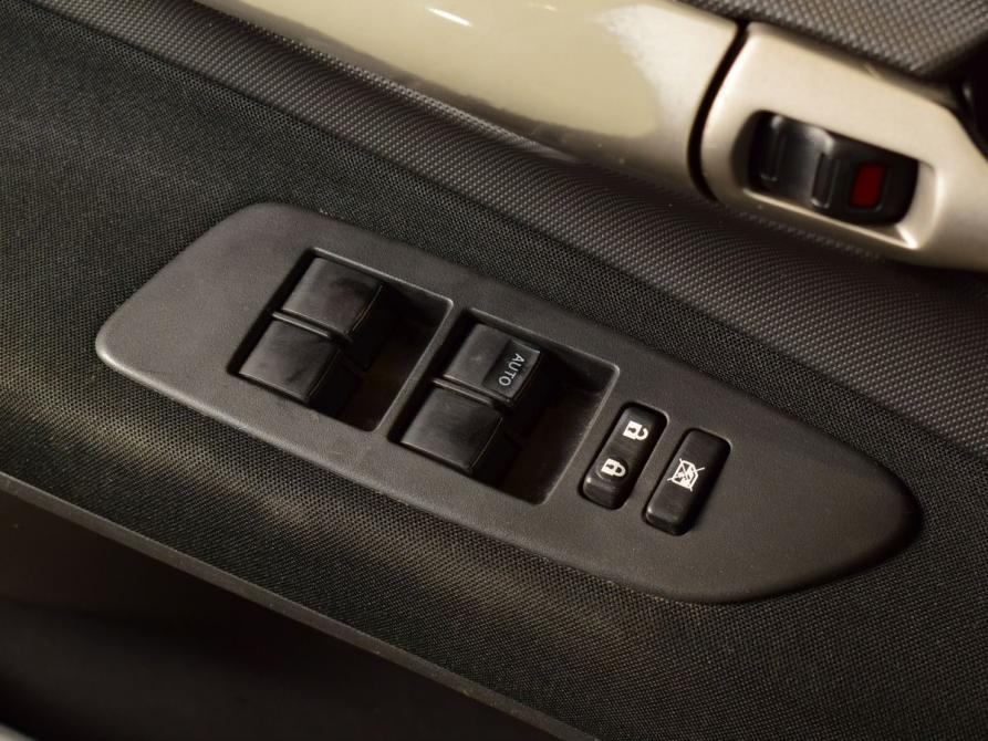 Toyota Auris I Кемерово  - изображение 19