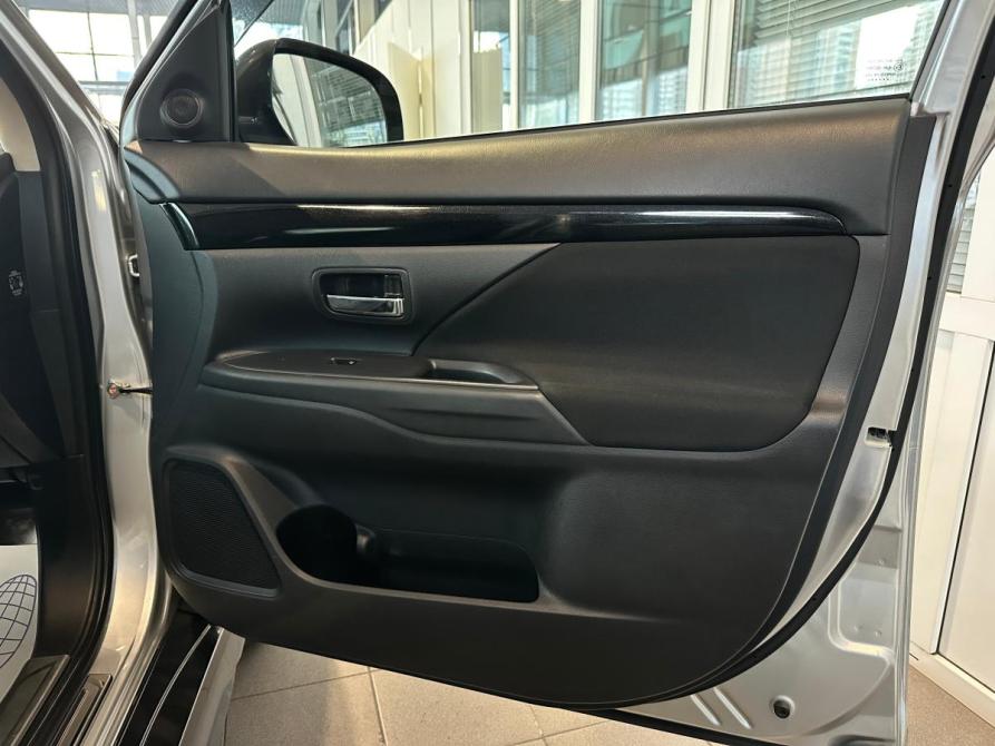 Mitsubishi Outlander III Рестайлинг 3 Санкт-Петербург  - изображение 35