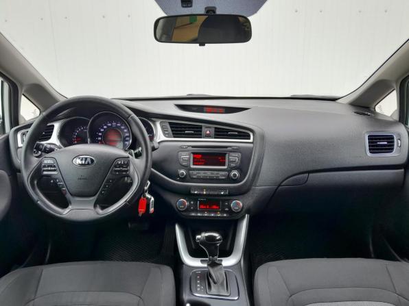 Kia Ceed II Рестайлинг с пробегом 2015 года, цена 1 299 000 рублей, 153350 км, универсал, Автокод Объявления