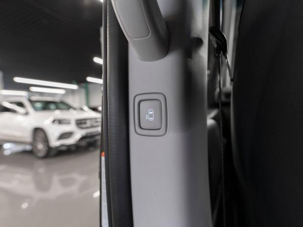 Hyundai Staria I с пробегом 2024 года, цена 6 900 000 рублей, 6634 км, минивэн, Автокод Объявления