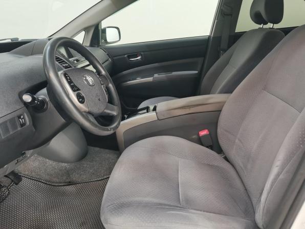 Toyota Prius II Рестайлинг (XW20) с пробегом 2006 года, цена 750 000 рублей, 201955 км, лифтбек, Автокод Объявления