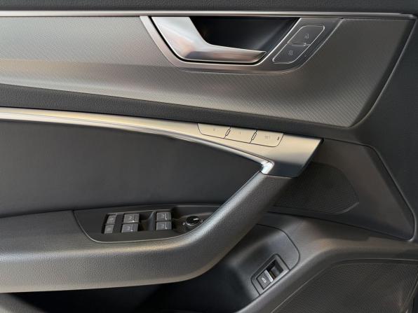 Audi A6 V (C8) с пробегом 2021 года, цена 3 470 000 рублей, 120432 км, седан, Автокод Объявления
