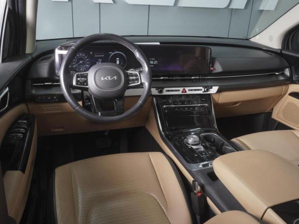 Kia Carnival IV с пробегом 2022 года, цена 4 705 000 рублей, 46105 км, минивэн, Автокод Объявления