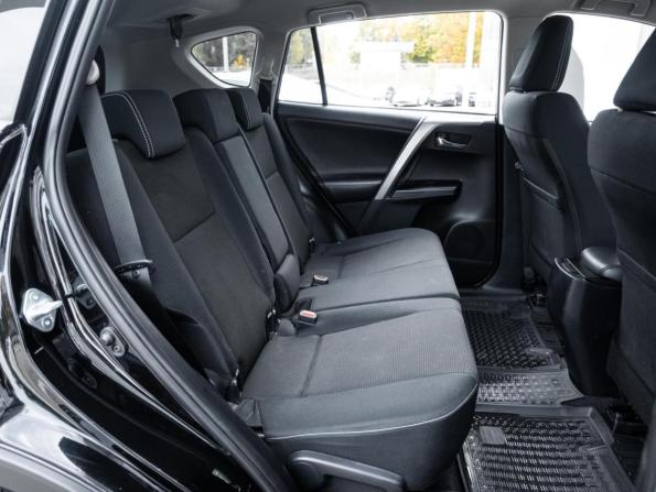 Toyota RAV4 IV (XA40) Рестайлинг с пробегом 2016 года, цена 2 310 000 рублей, 121928 км, внедорожник, Автокод Объявления