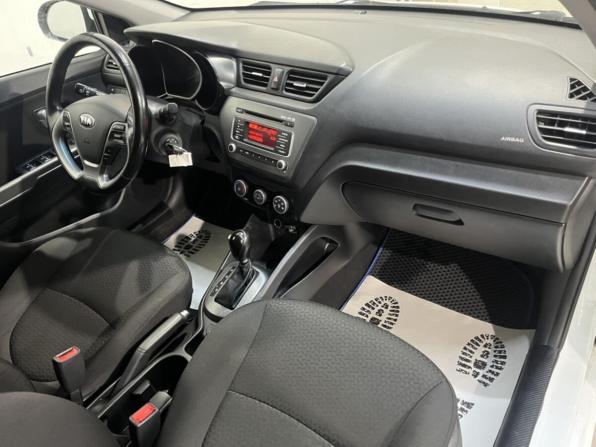 Kia Rio III Рестайлинг с пробегом 2017 года, цена 1 004 000 рублей, 166870 км, седан, Автокод Объявления