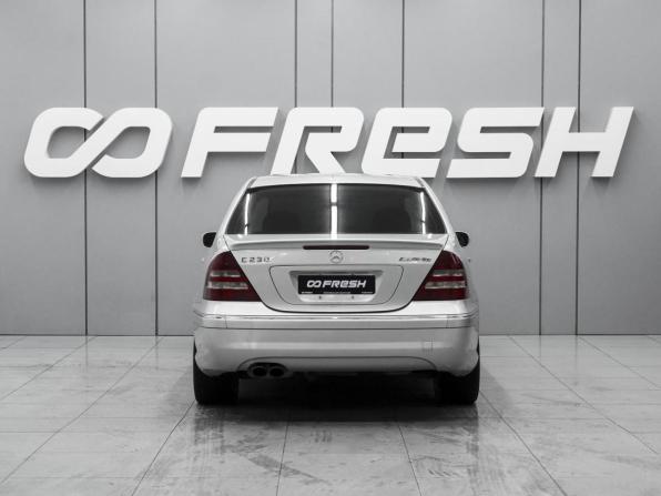 Mercedes-Benz C-Класс II (W203) Рестайлинг с пробегом 2006 года, цена 909 000 рублей, 360178 км, седан, Автокод Объявления