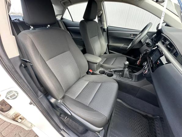 Toyota Corolla XI (E160 E170 E180) с пробегом 2013 года, цена 1 640 000 рублей, 69572 км, седан, Автокод Объявления