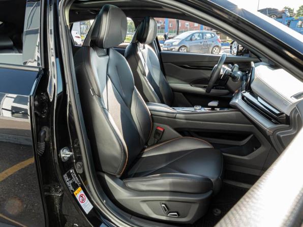 Changan UNI-V I с пробегом 2023 года, цена 2 220 000 рублей, 54624 км, лифтбек, Автокод Объявления