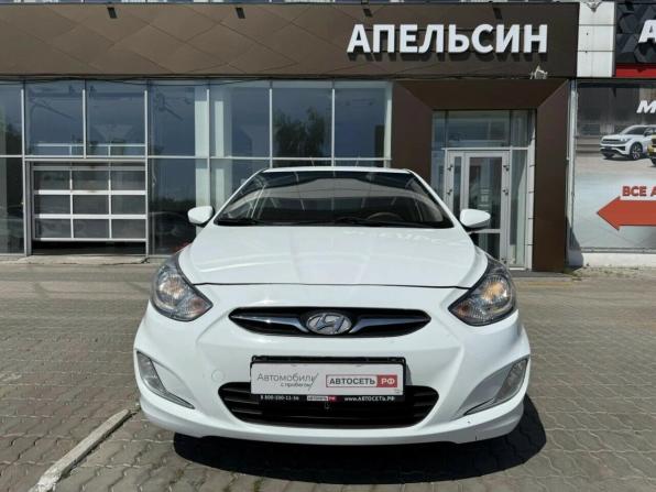 Hyundai Solaris I с пробегом 2014 года, цена 950 049 рублей, 123215 км, седан, Автокод Объявления