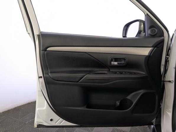 Mitsubishi Outlander III Рестайлинг с пробегом 2014 года, цена 1 750 000 рублей, 210200 км, внедорожник, Автокод Объявления