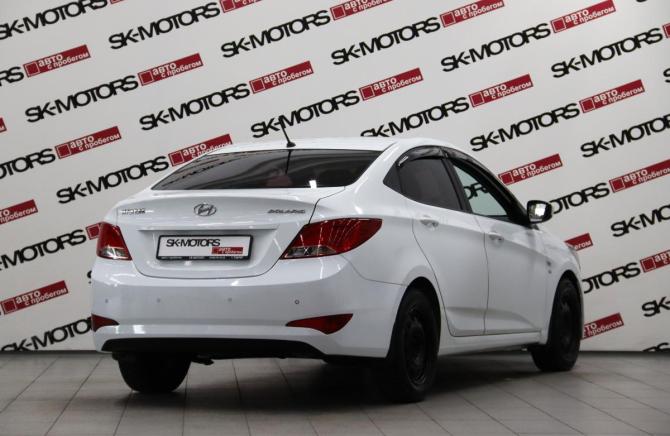 Hyundai Solaris I Рестайлинг с пробегом 2015 года, цена 1 025 250 рублей, 210699 км, седан, Автокод Объявления