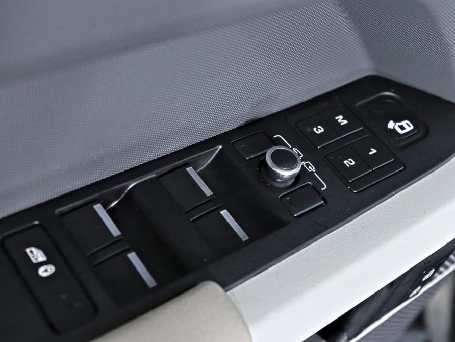 Land Rover Defender II Санкт-Петербург  - изображение 23