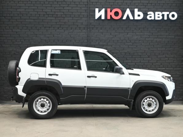Lada (ВАЗ) Niva Travel I с пробегом 2024 года, цена 1 100 000 рублей, 15297 км, внедорожник, Автокод Объявления