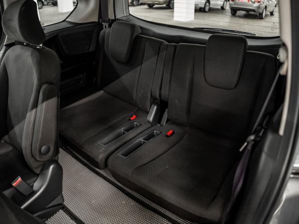 Honda Freed I Рестайлинг с пробегом 2012 года, цена 1 055 000 рублей, 176273 км, компактвэн, Автокод Объявления