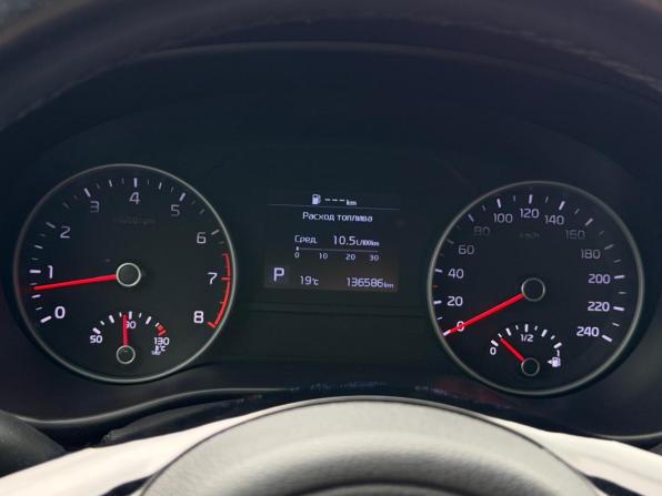 Kia Sportage IV Рестайлинг с пробегом 2019 года, цена 2 100 000 рублей, 136500 км, внедорожник, Автокод Объявления