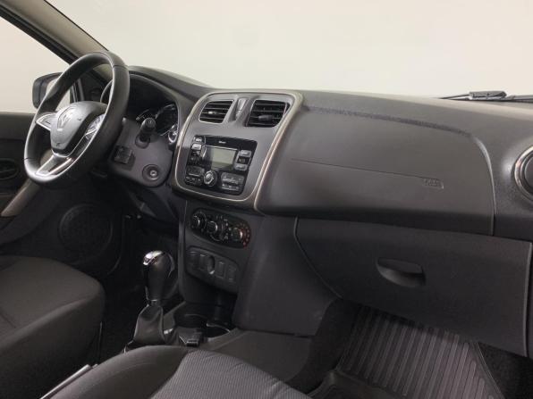 Renault Logan II Рестайлинг с пробегом 2021 года, цена 918 000 рублей, 120085 км, седан, Автокод Объявления
