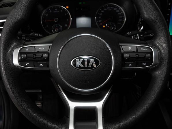 Kia K5 III с пробегом 2021 года, цена 2 448 000 рублей, 93900 км, седан, Автокод Объявления