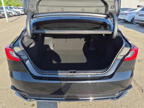 Toyota Camry IX (XV80) China Market с пробегом 2025 года, цена 4 100 000 рублей, 4481 км, седан, Автокод Объявления