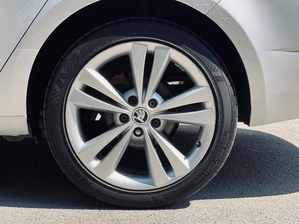 Skoda Octavia III (A7) с пробегом 2014 года, цена 950 000 рублей, 264319 км, лифтбек, Автокод Объявления