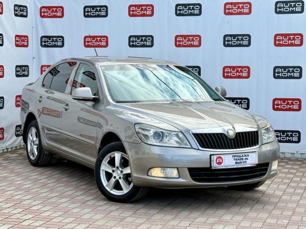 Skoda Octavia II (A5) Рестайлинг с пробегом 2009 года, цена 649 990 рублей, 213800 км, лифтбек, Автокод Объявления