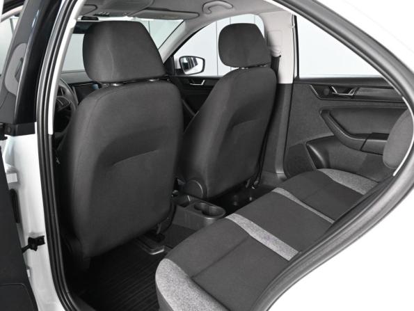 Skoda Rapid II с пробегом 2021 года, цена 1 599 000 рублей, 93564 км, лифтбек, Автокод Объявления