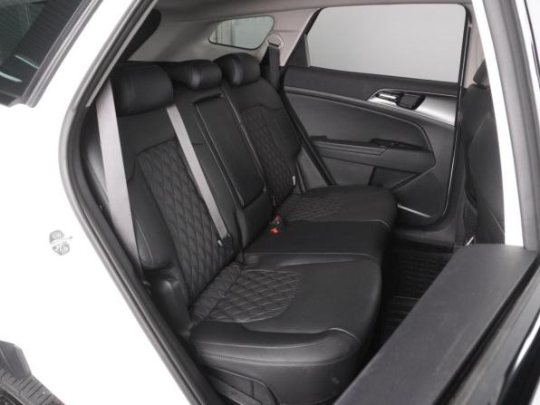 Kia Sportage V с пробегом 2024 года, цена 4 505 000 рублей, 4326 км, внедорожник, Автокод Объявления