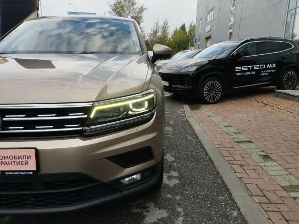 Volkswagen Tiguan II с пробегом 2019 года, цена 2 199 000 рублей, 128987 км, внедорожник, Автокод Объявления