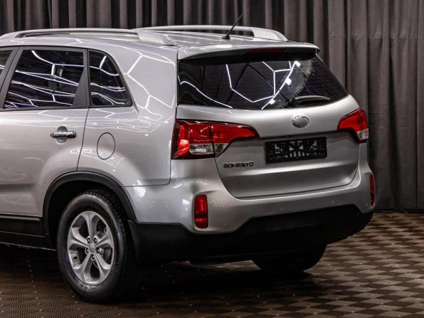 Kia Sorento II Рестайлинг с пробегом 2014 года, цена 1 465 000 рублей, 162900 км, внедорожник, Автокод Объявления